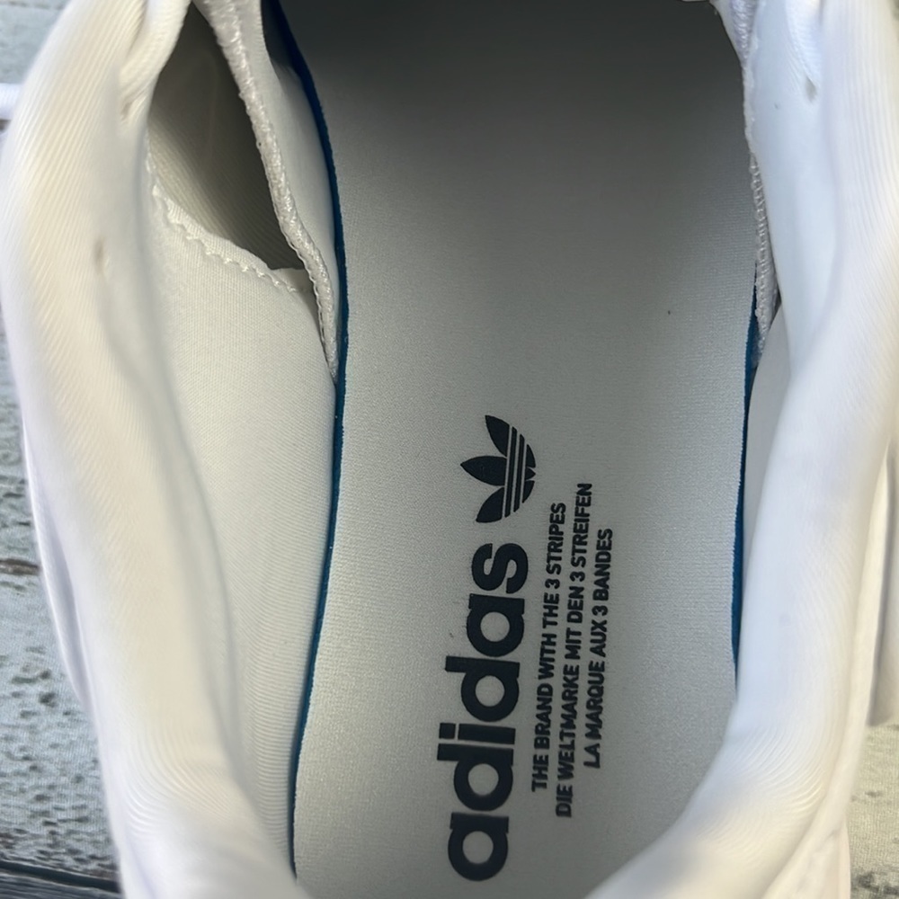 Adidas Originals Ozelia Casual Sneakers FTW White/ FTW White/CRY White Women’s 9 - Picture 8 of 8